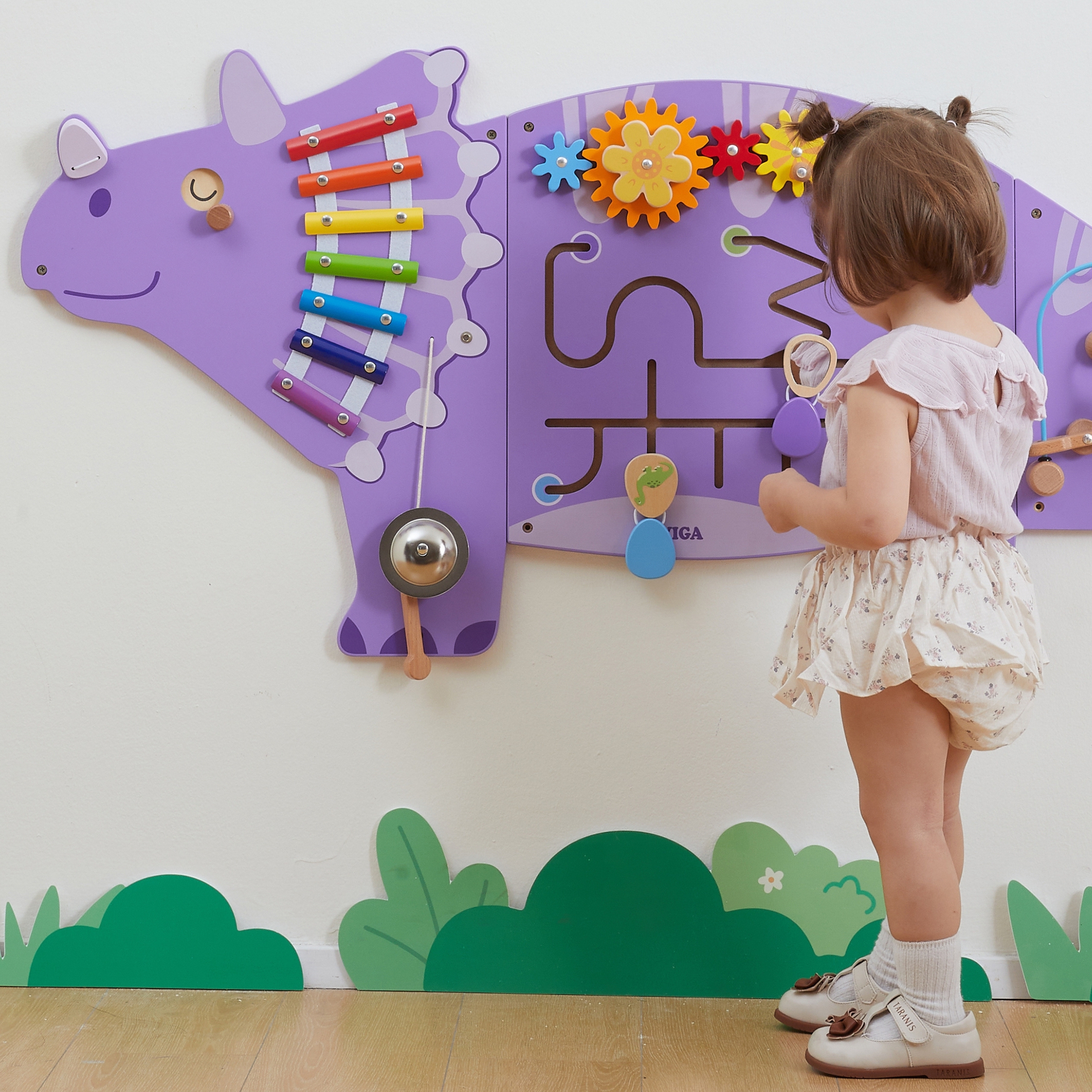 Drewniana tablica sensoryczna-manipulacyjna edu triceratops