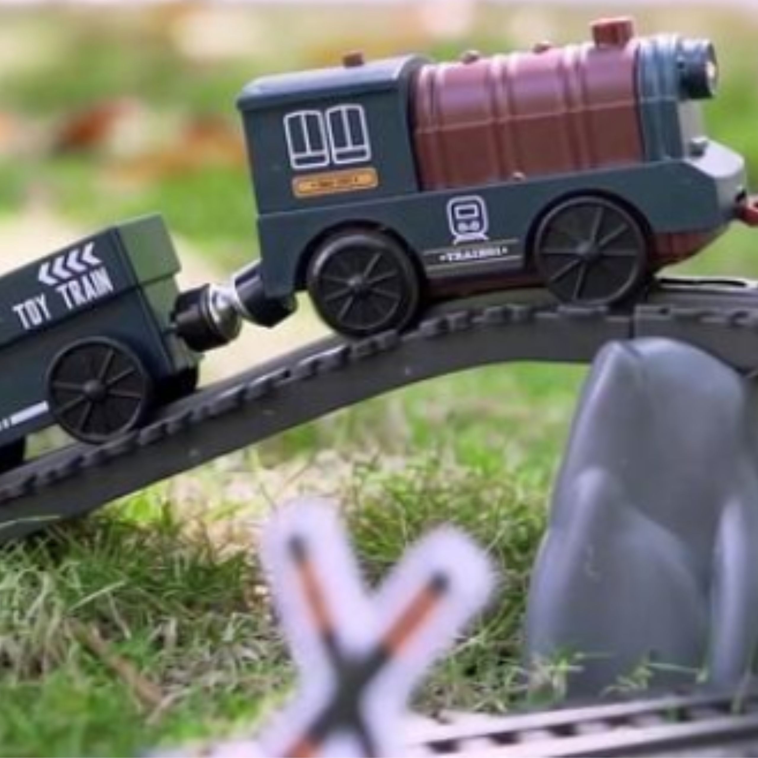 Kolejka elektryczna lokomotywa towarowa tor xxl 90 el. - 2 z 8