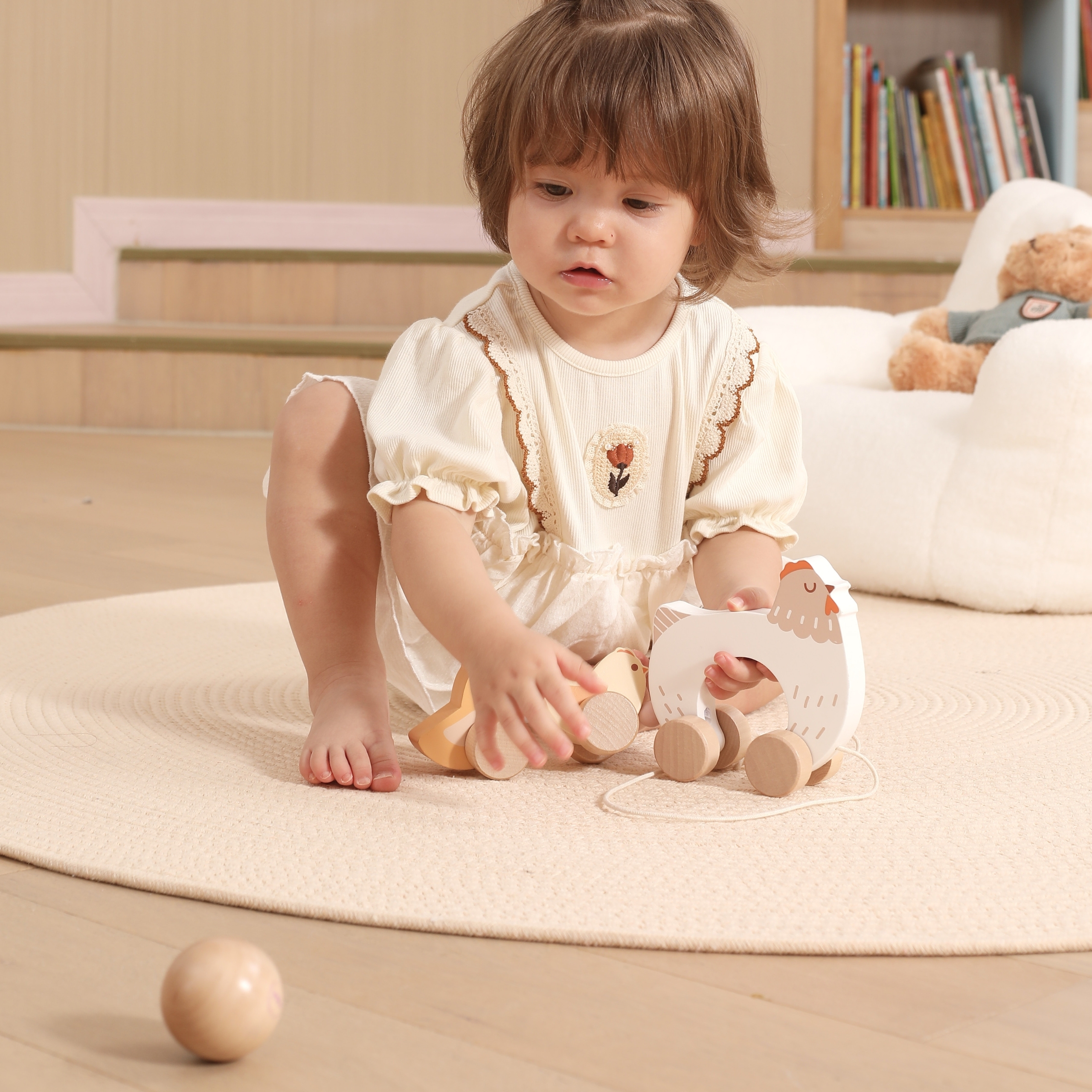 Drewniana Kurka-Turlaczka z Pisklętami - 8 z 10