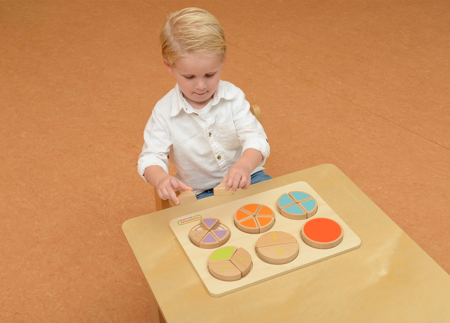 Drewniana układanka matematyczna ułamki - 3 z 5