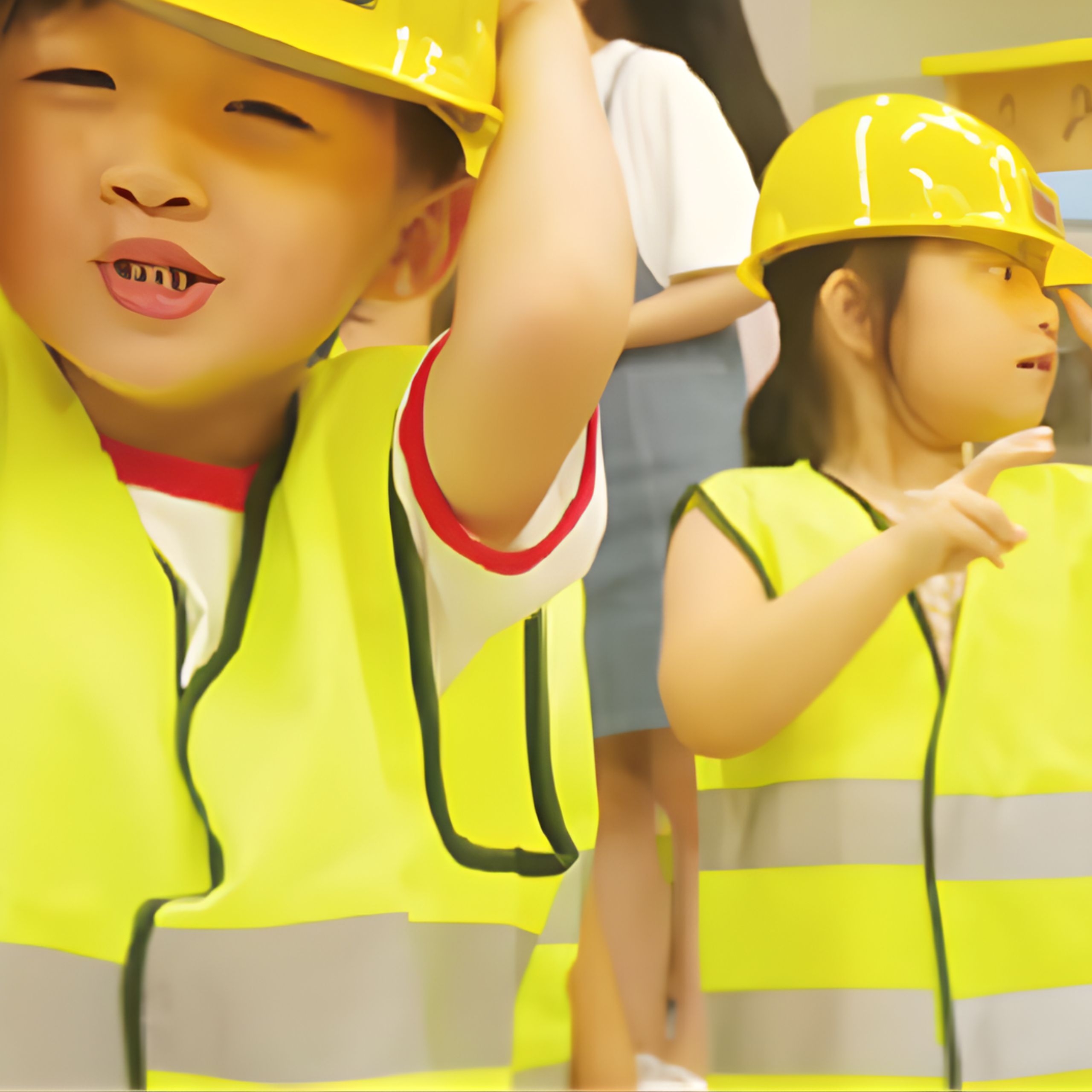 Błyszcząca Przygoda - Kamizelka Odblaskowa dla Małych Bohaterów - 5 z 5