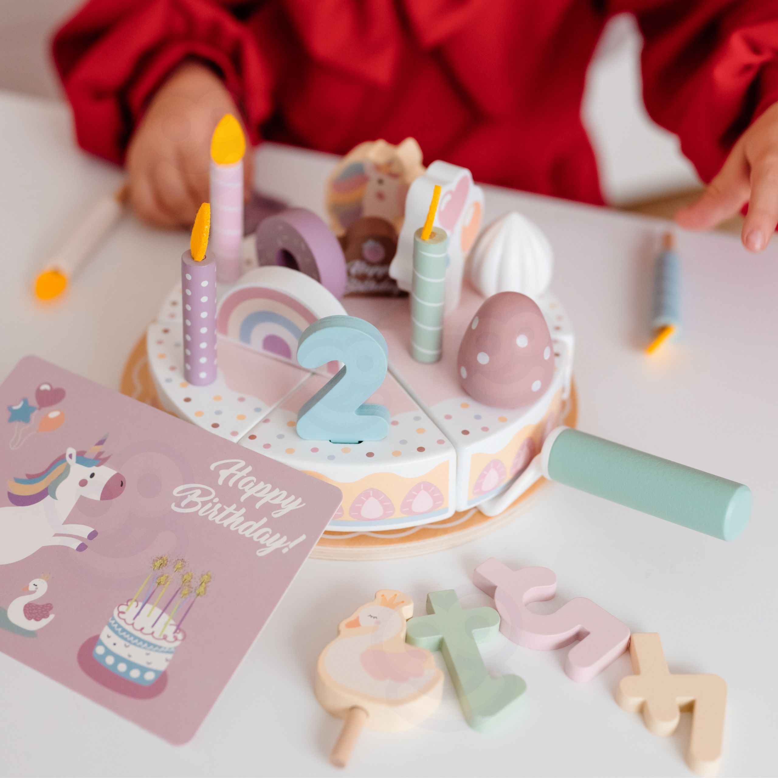 Drewniany tort urodzinowy krajalny na rzepy - 7 z 7