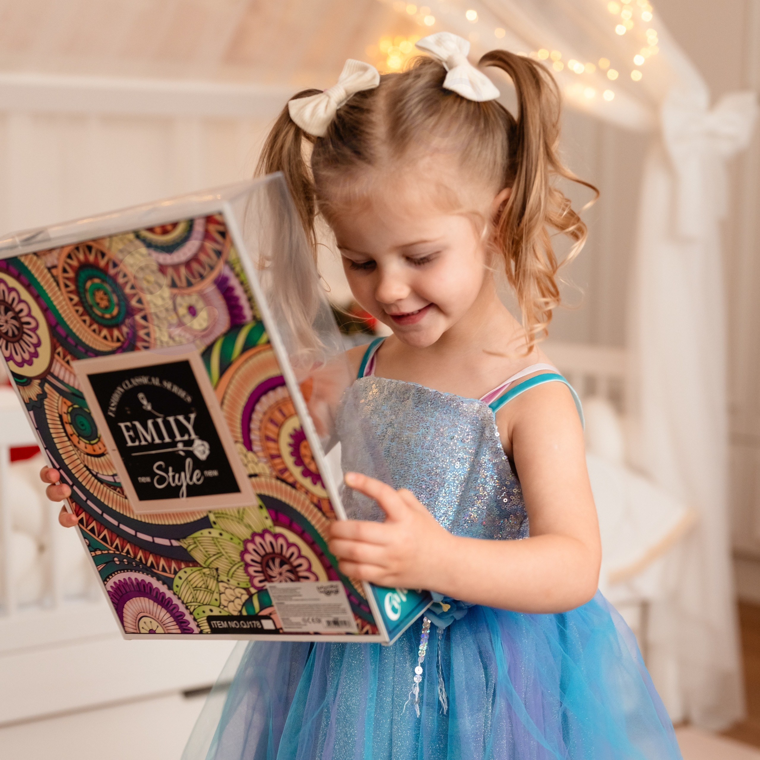 Lalka emi w błękitnej sukience tiulowej - 7 z 15