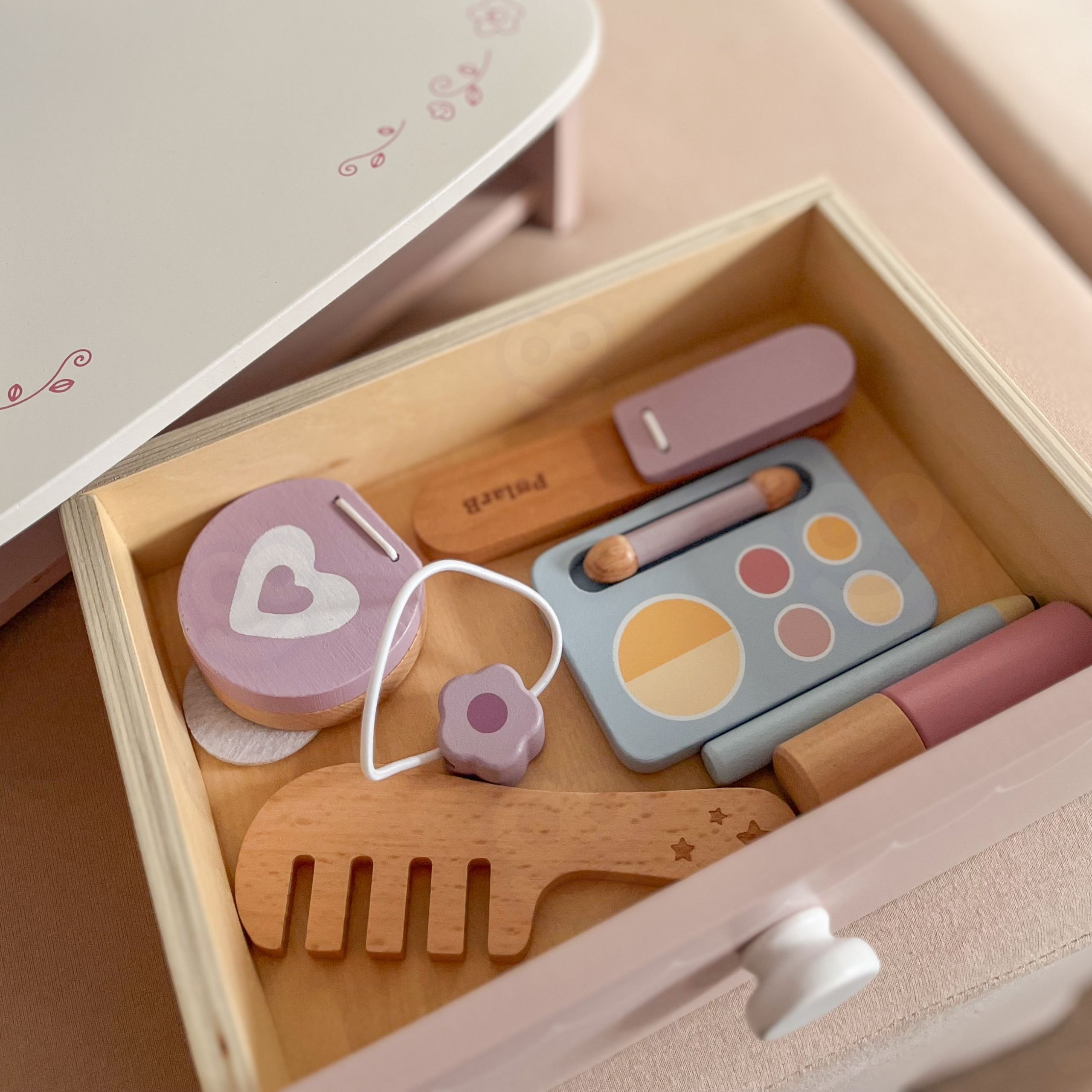 Drewniana toaletka z akcesoriami kącik małej księżniczki - 16 z 17