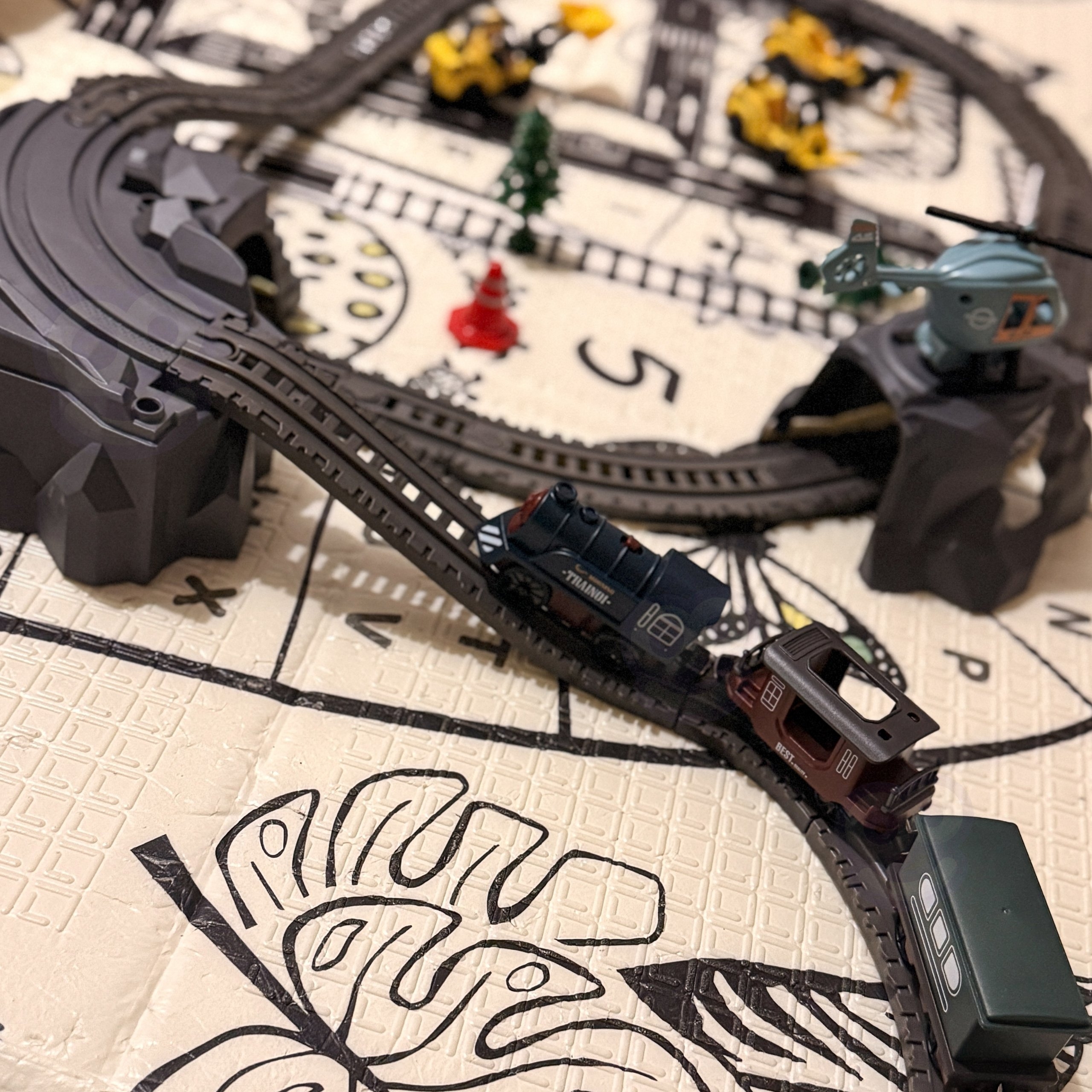 Elektryczna kolejka tor retro ciuchcia lokomotywa + 2 wagony – zestaw 76 el. - 11 z 11