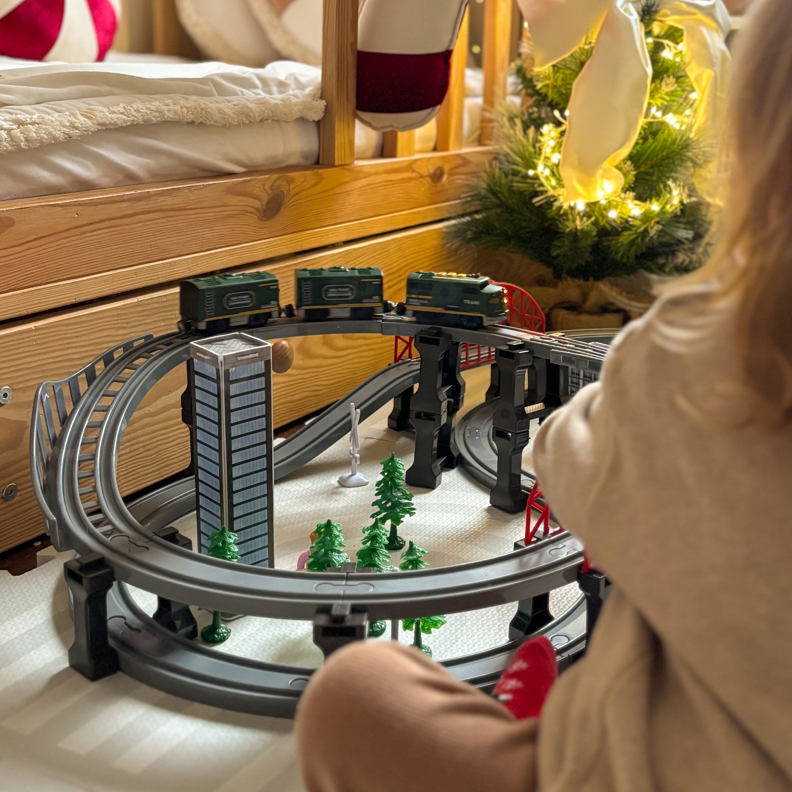 Nowoczesna kolejka elektryczna tor xxl lokomotywa cargo zestaw 115 szt. - 6 z 6