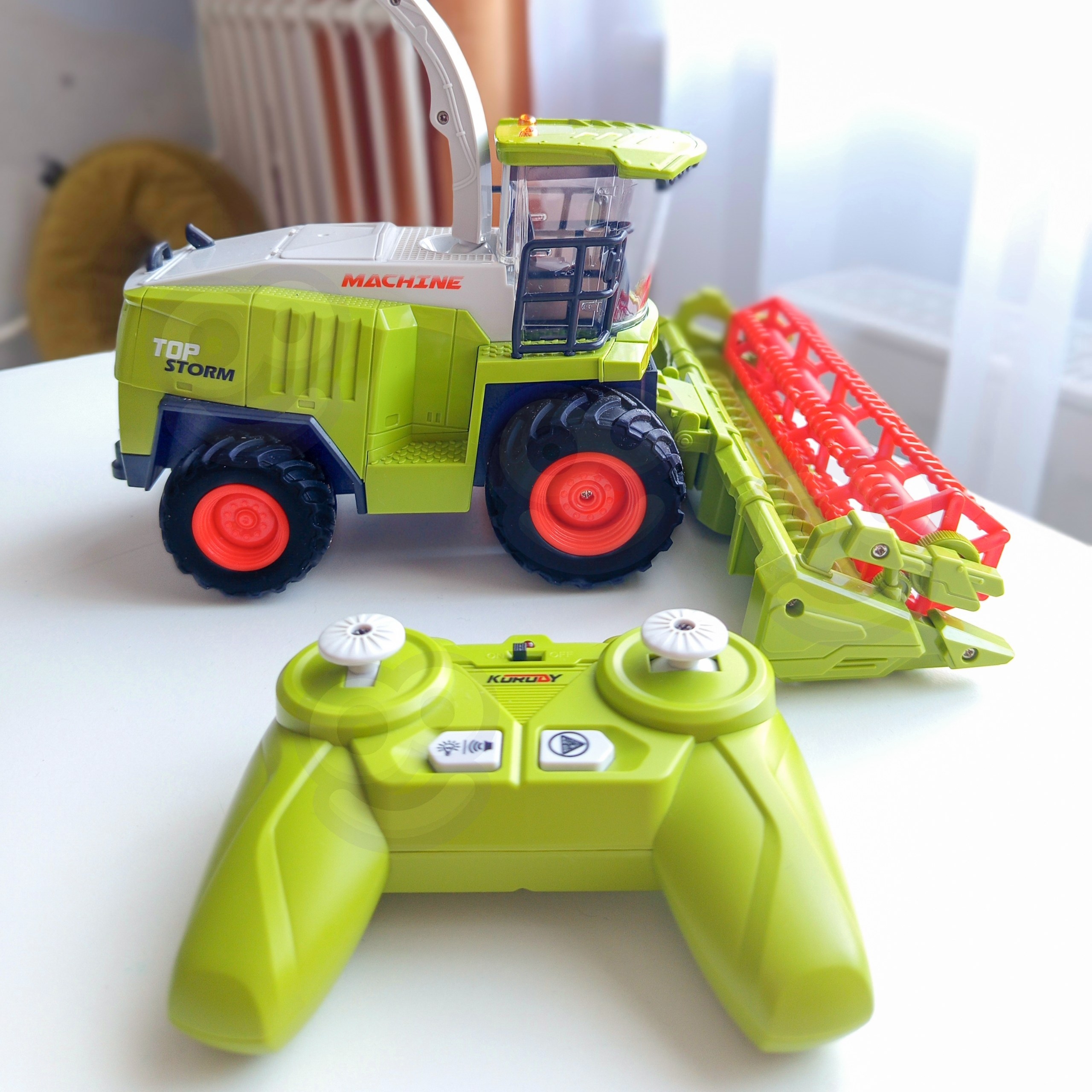 Woopie Green Harvester RC - Ruchome Zbiory - 8 z 9