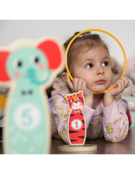 Tooky Toy Drewniana Gra Zręcznościowa Rzut do Celu Zwierzątka 15 el.