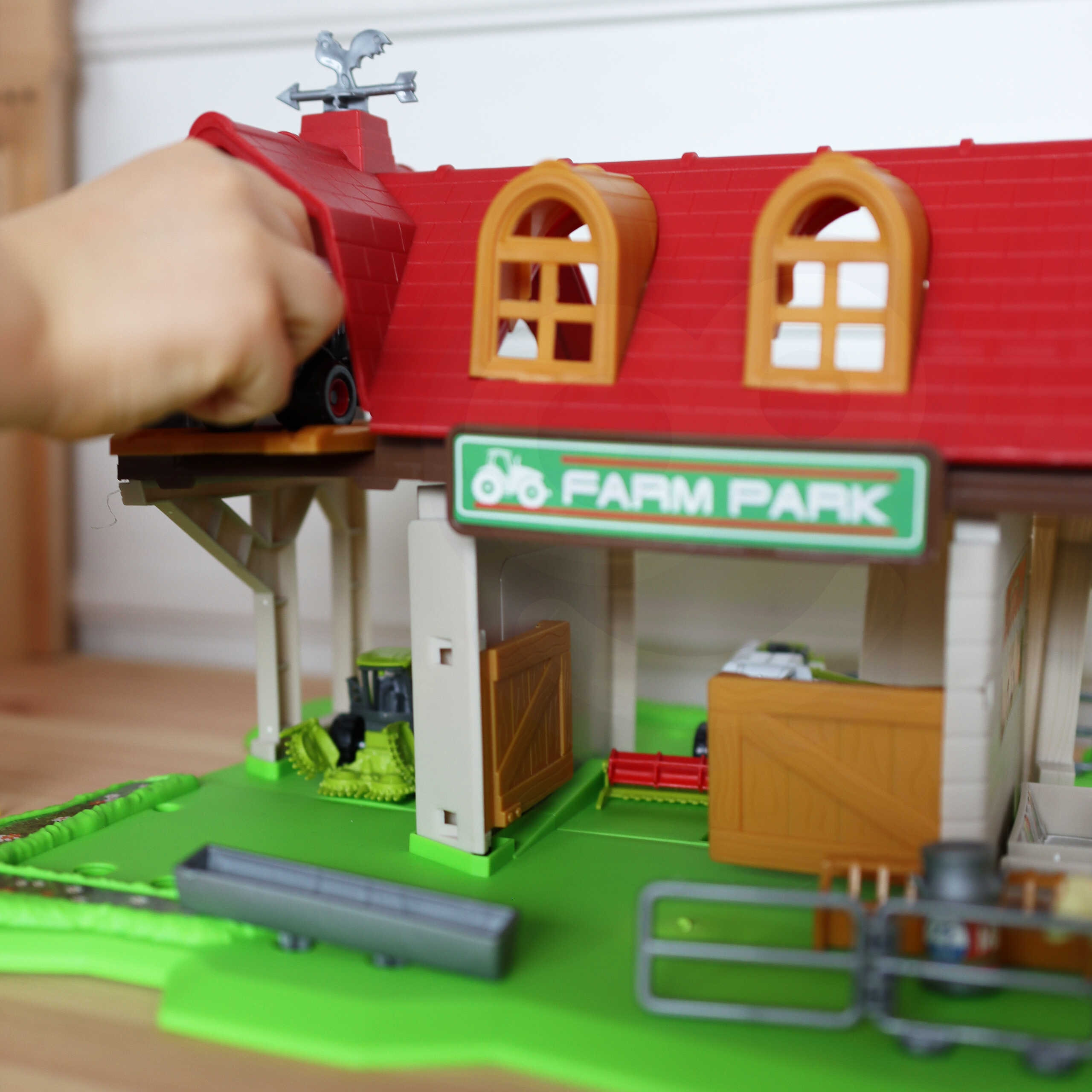 Zestaw farma zagroda traktory + figurki 42 el. - 11 z 14
