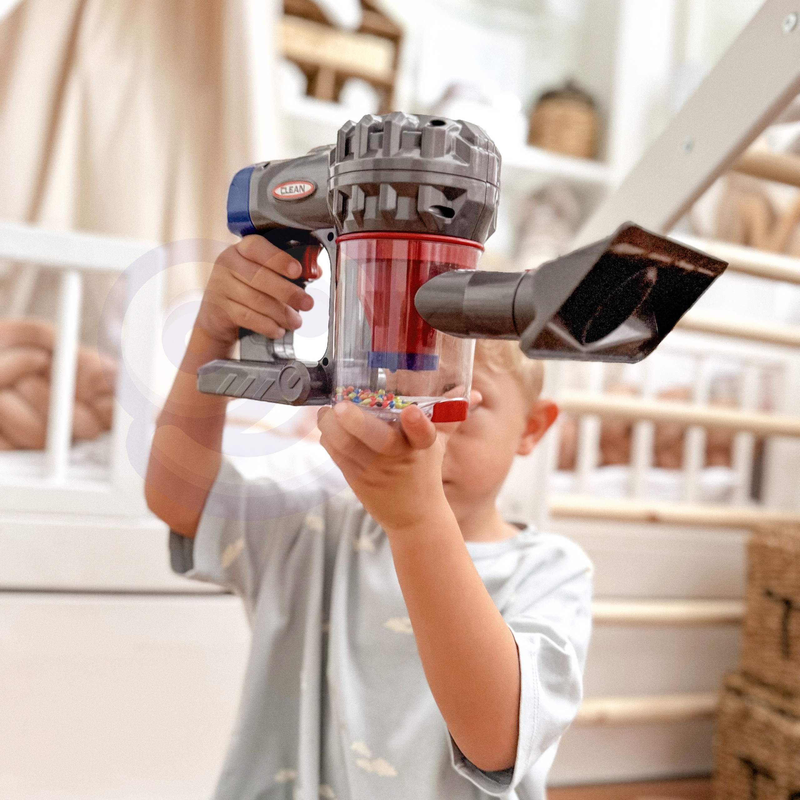 Interaktywny odkurzacz pionowy 3w1 dla dzieci z funkcją ssania - 29 z 38