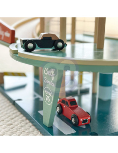 CLASSIC WORLD Wielopoziomowy Parking Auta Helikopter Dystybutor Myjnia + Akc.