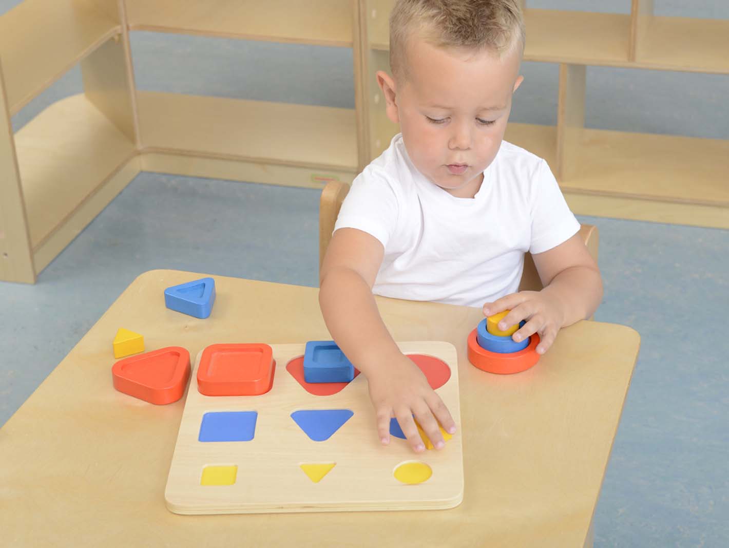 Sorter kształtów klocki geometryczne montessori