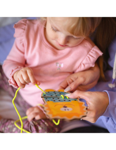 WOOPIE GREEN Edukacyjna Drewniana Sznurowanka Zwierzątka do Nawlekania