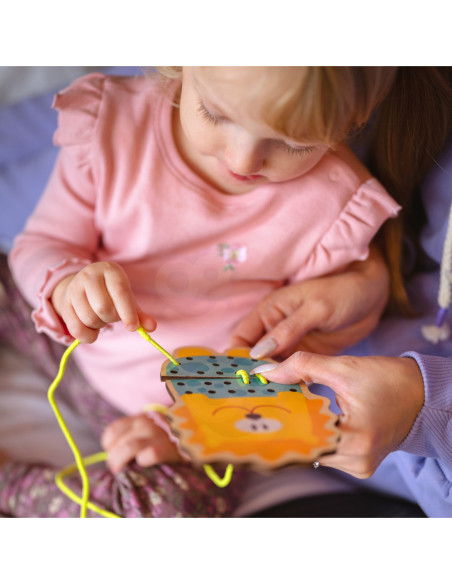 WOOPIE GREEN Edukacyjna Drewniana Sznurowanka Zwierzątka do Nawlekania