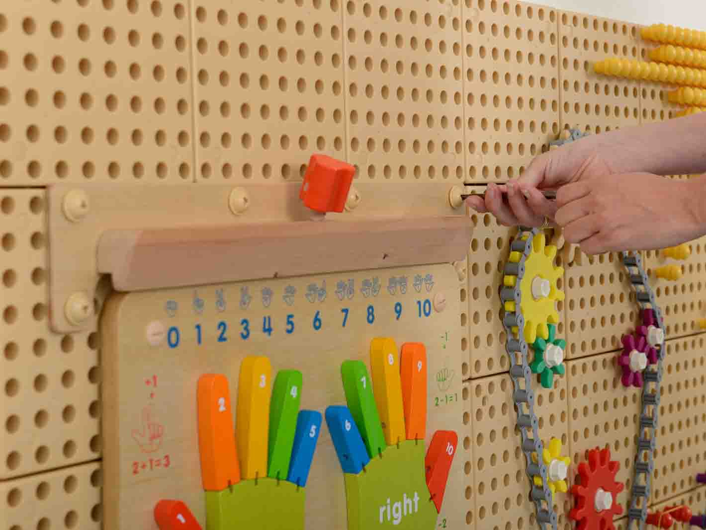 MASTERKIDZ STEM- System Montażowy Flex Do Tablic Edukacyjnych