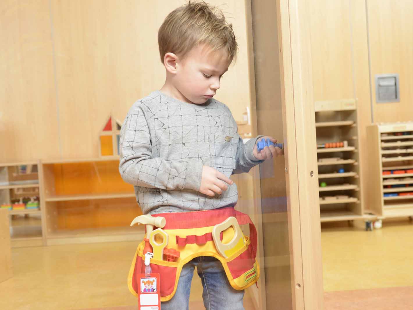 Pas z narzędziami stolarza 12 elementów