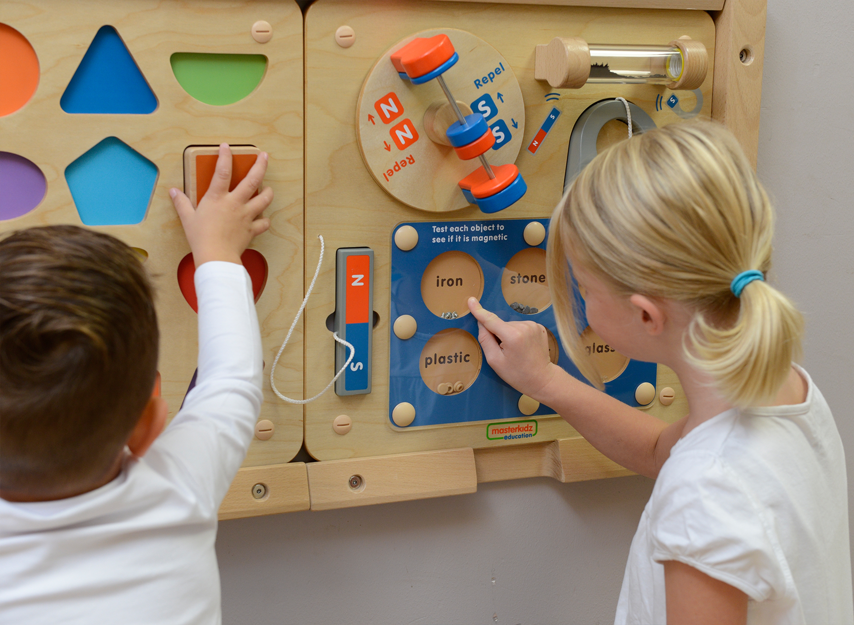 Nauka o przyciąganiu magnetycznym - ścienna tablica edukacyjna flex montessori