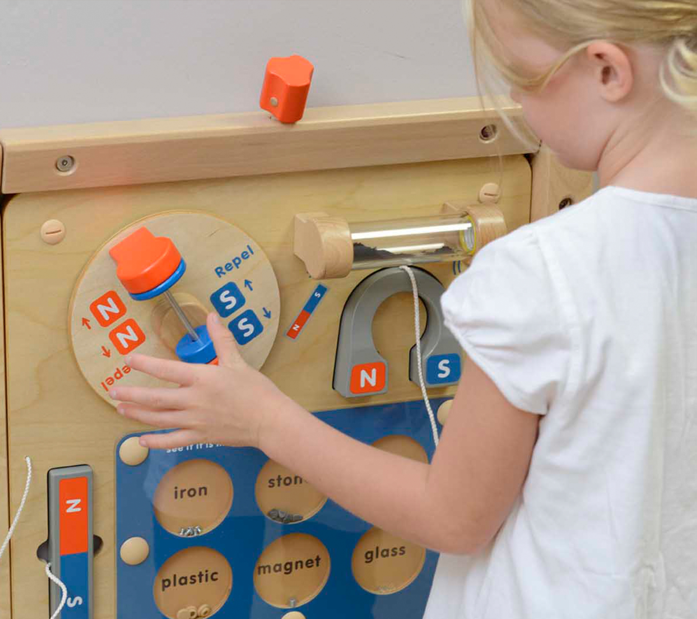 Nauka o przyciąganiu magnetycznym - ścienna tablica edukacyjna flex montessori