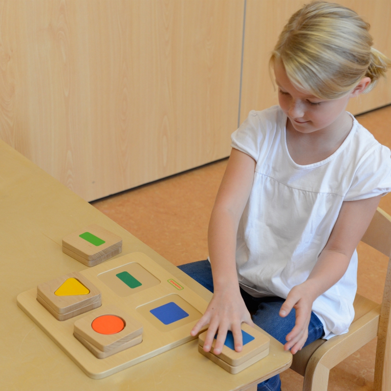 Sensoryczny Sorter Drewniany Kształty i Kolory Masterkidz Montessori