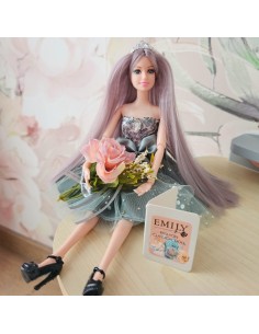 WOOPIE ROYAL Lalka Emi w Eleganckiej Sukni Tiulowej z Kokardą i Bukietem 2