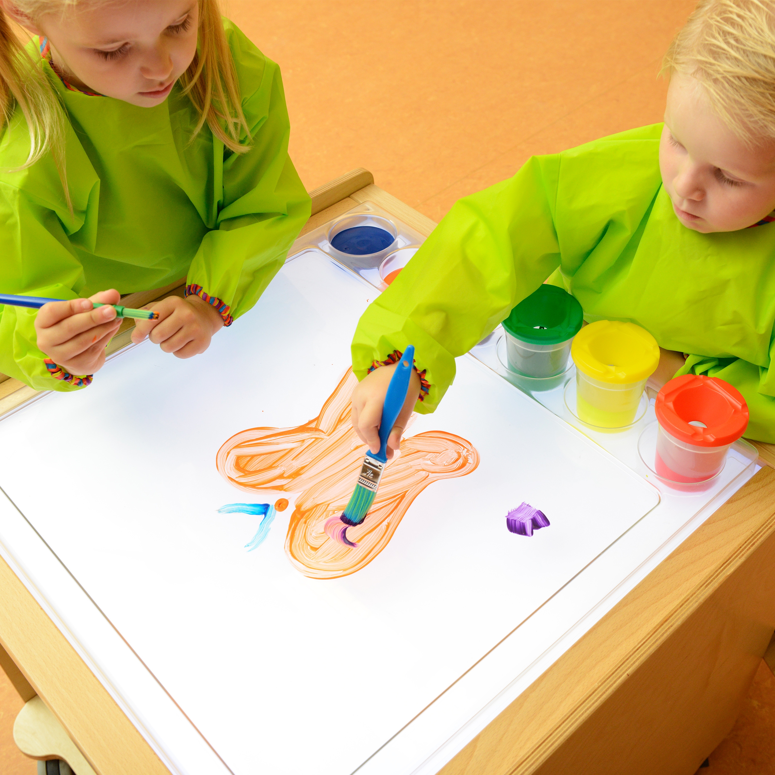 Kwadratowa taca do malowania montessori