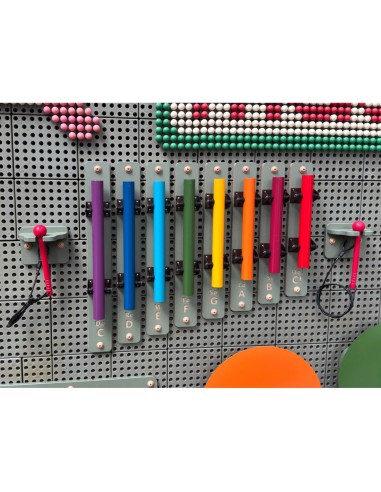 Klangröhren mit Stöcken für das STEM-Panel Masterkidz – Musikalisches Spielzeug