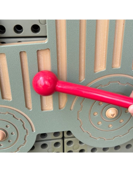 Musical Tractor for the STEM Masterkidz panel – fun and children's development