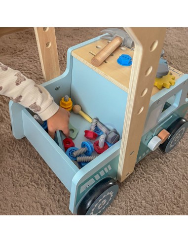 Dvigubas 2-in-1 „Chodzik“ dirbtuvės vežimėlis Tooky Toy – medinis stumdukas su įrankiais
