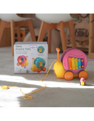 WOOPIE Schnecke 4-in-1: Glöckchen, Zahnräder, Rampe, Auto