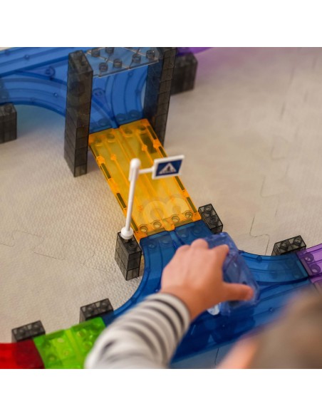 WOOPlE Magnetyczny Tor Samochodowy Wyścigowy + Autko 76 el.