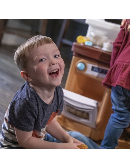 Step2 Kids Kitchen - Fun with Friends and Creativity