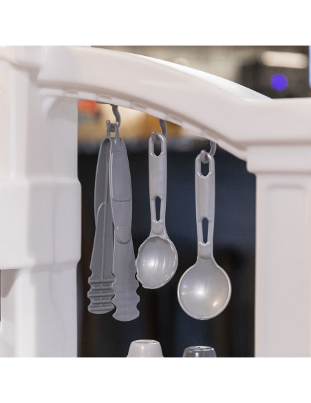 Step2 Kids Kitchen - Fun with Friends and Creativity