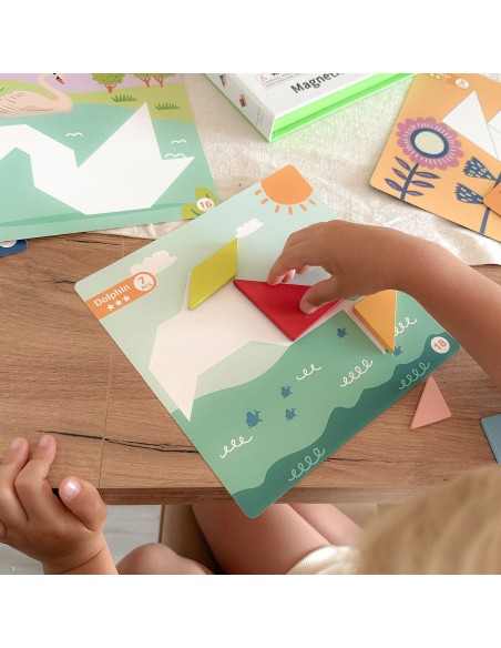 TOOKY TOY Tangram Puzzle 18 pieces - Learning Shapes for Children