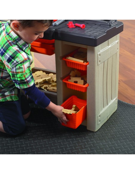 Step2 Little Handyman's Workshop with Accessories