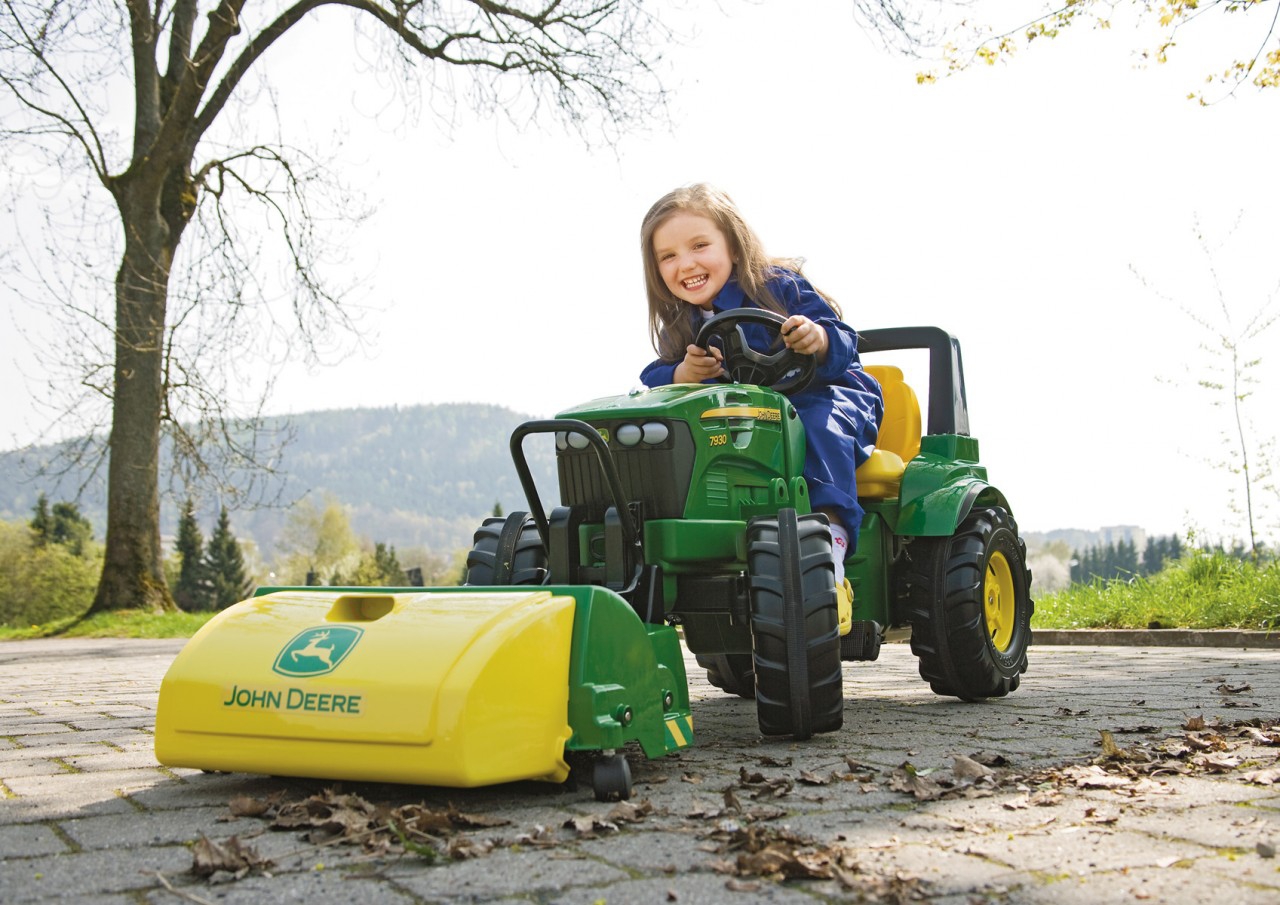 Zamiatarka john deere
