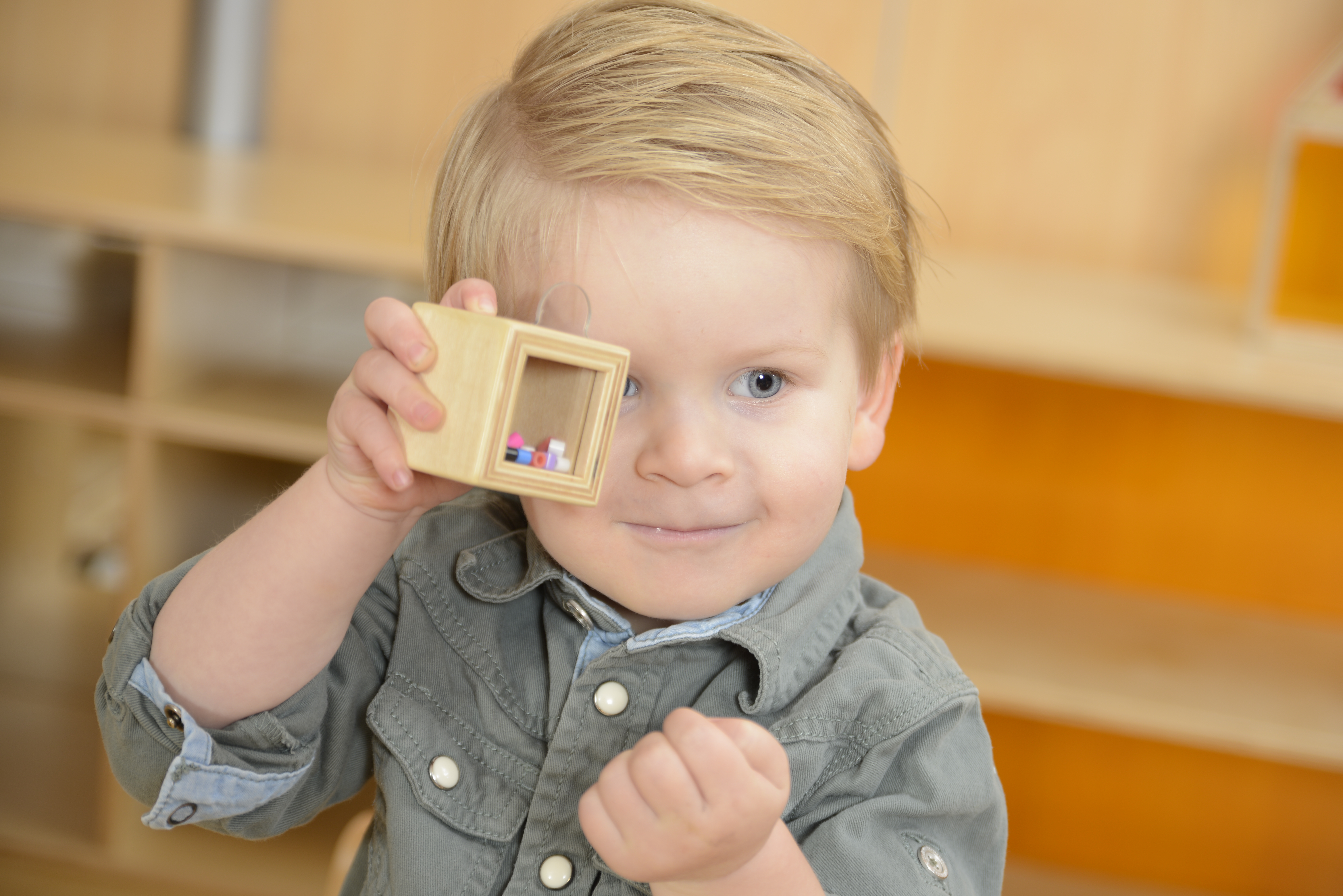 Drewniany sorter sensoryczny łączenie dźwięków montessori