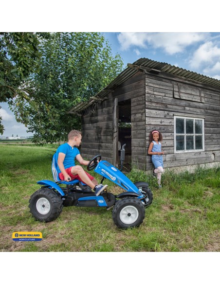 BERG Tretgokart XL New Holland BFR – Fahrspaß für Kinder