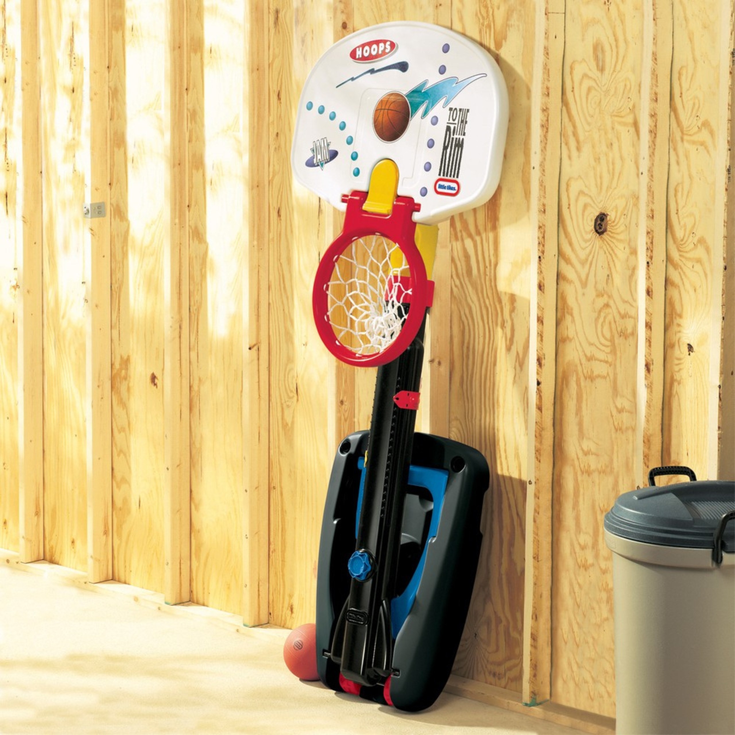 väike tikes suur korvball – detailvaade
