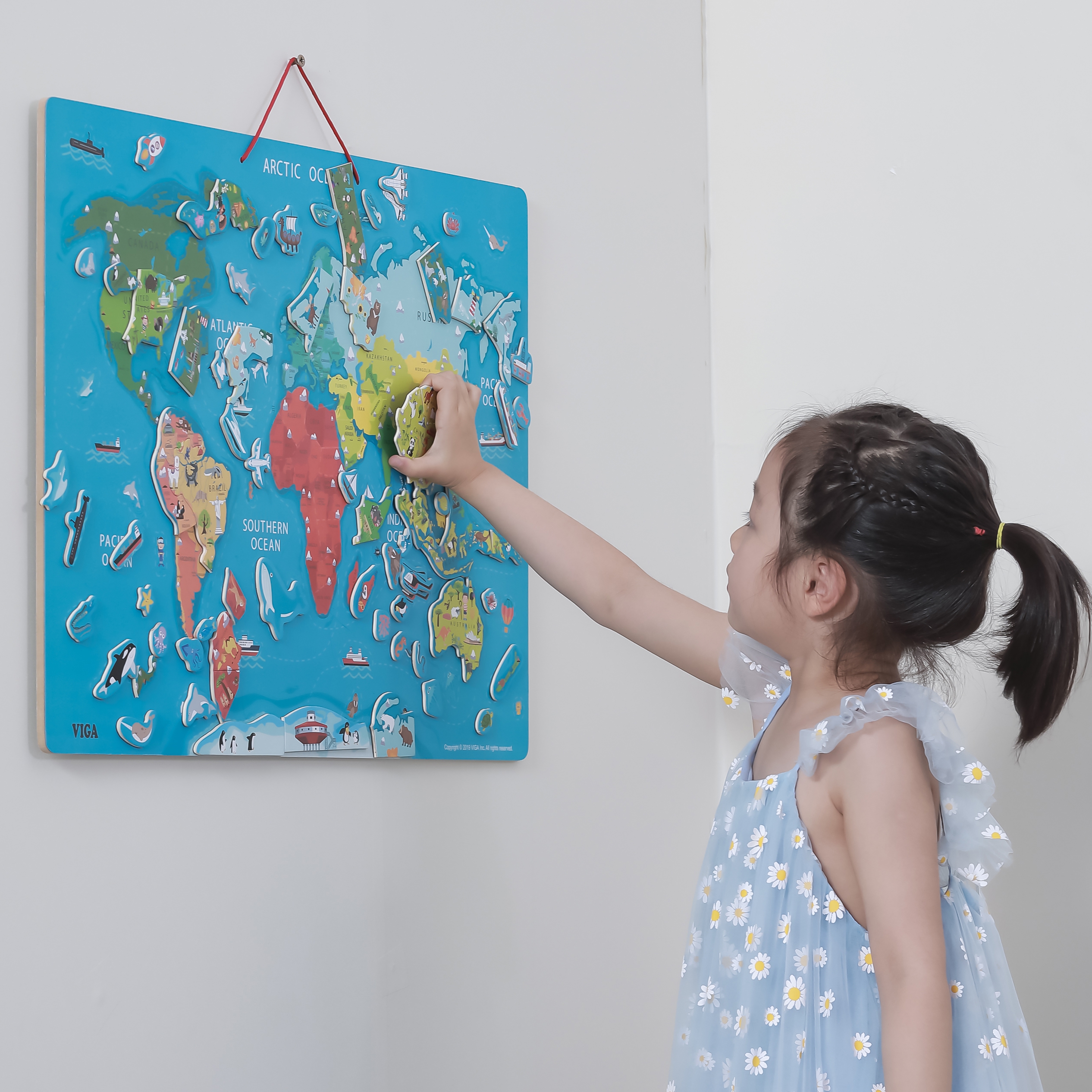 2w1 tablica edukacyjna z magnetyczną mapą świata montessori