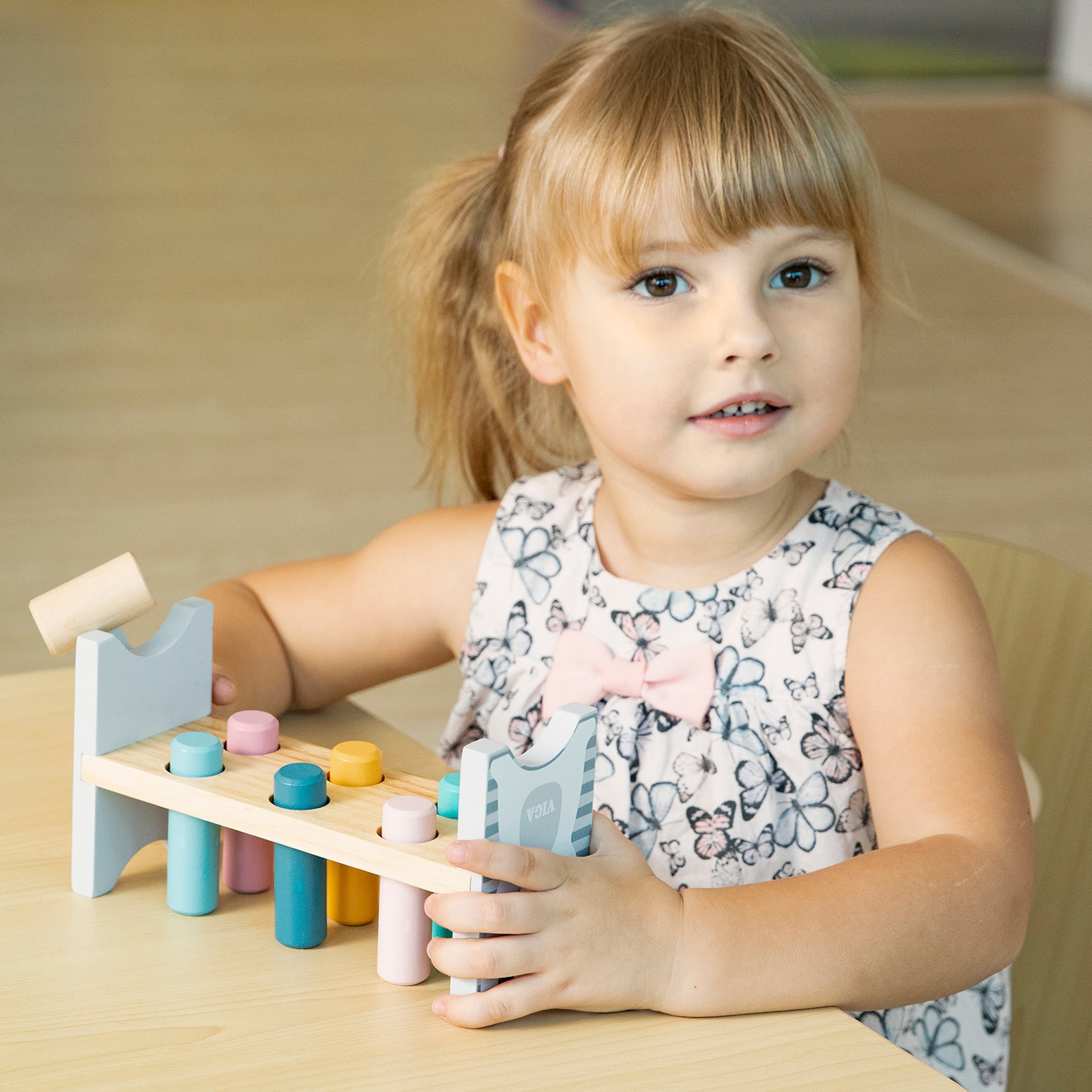 Polarb drewniana ławeczka przebijanka wbijanka z młotkiem - montessori