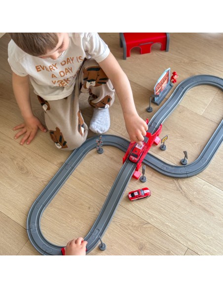 Gleisstrecke mit Zug Woopie – Set 66-tlg. Brücke Tunnel Geräusche