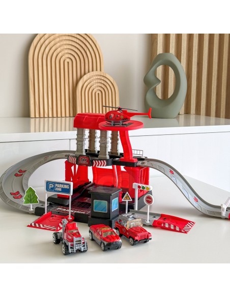 Feuerwehrpark mit Autos und Hubschrauber – Spielzeug für Kinder Woopie