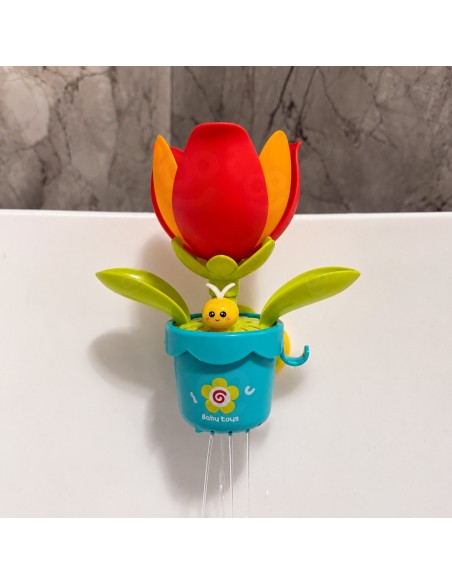 Blühende Blume für die Badewanne mit Gießkanne – Spiel mit Wasser Woopie