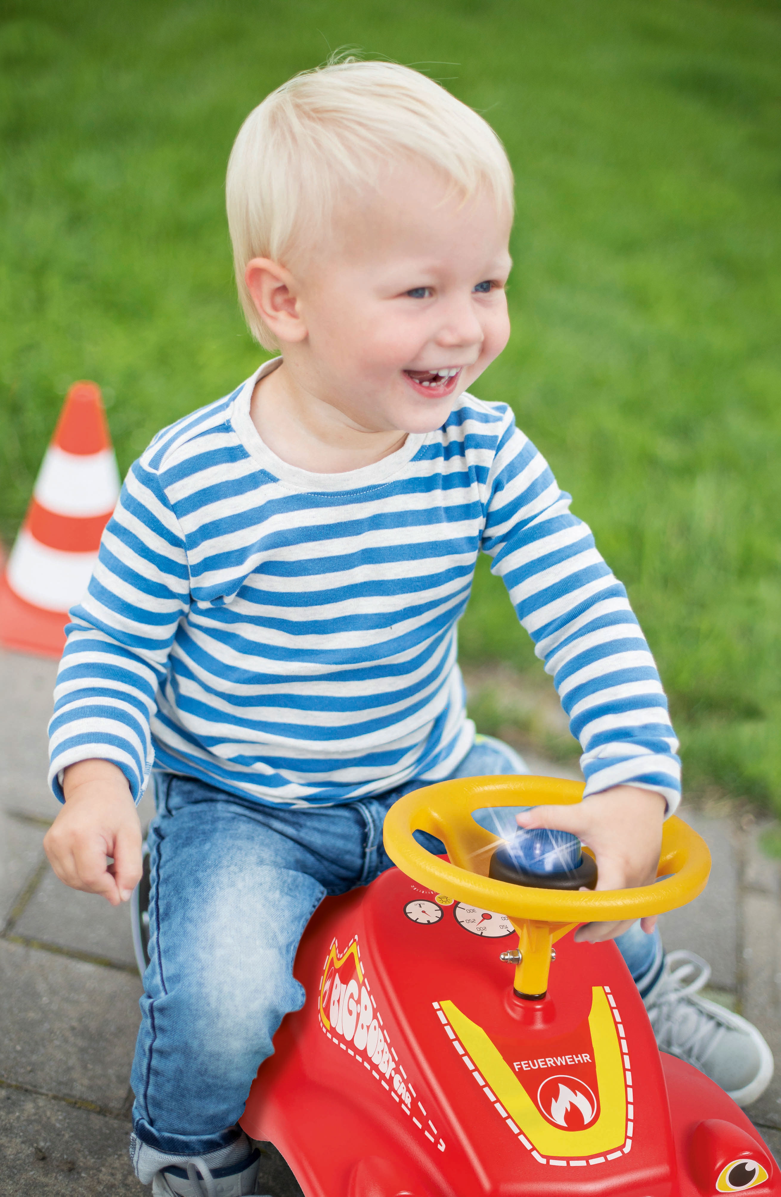 Jeździk pchacz bobby car straż dźwięk