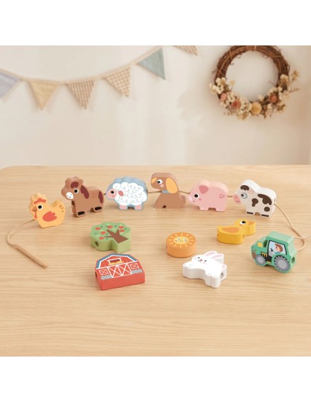 Woopie Green Farm Wooden Threader - 13 pieces
