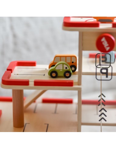 Wooden Parking Garage with Lift VIGA - 4 Cars and a Helicopter