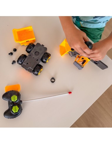 DIY Remote Controlled Excavator for Kids – Learning and Playing Woopie