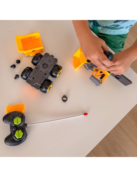 DIY Remote Controlled Excavator for Kids – Learning and Playing Woopie