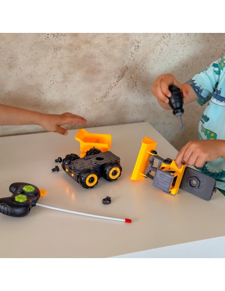DIY Remote Controlled Excavator for Kids – Learning and Playing Woopie