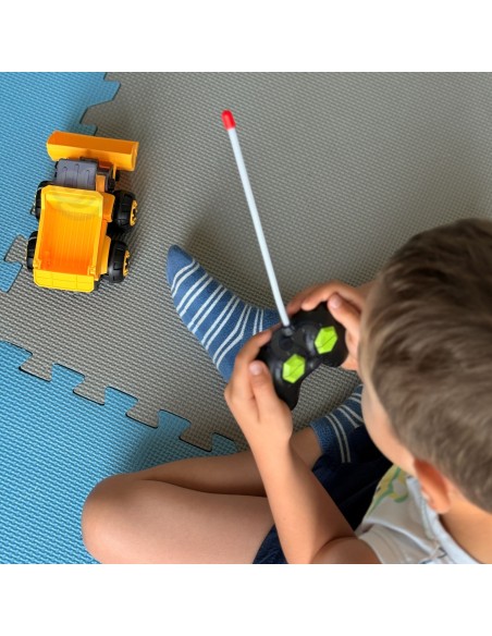 DIY Remote Controlled Excavator for Kids – Learning and Playing Woopie